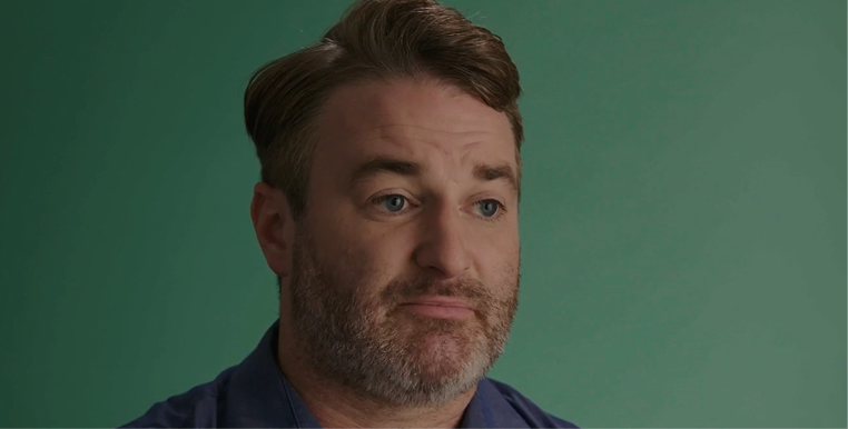 freepik__we-see-gusin-a-modern-wooden-office-with-some-natu__6676 2 (1)